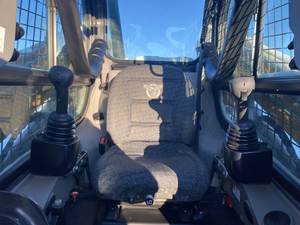 Minicargadora sobre orugas Case TV450 2023: Cargadora compacta de servicio pesado con máxima potencia de elevación - Product Image 5