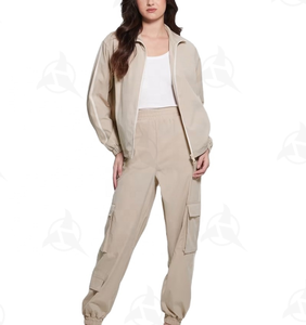 Conjunto Deportivo de Dos Piezas para Mujer, Personalizado, con Bloques de Color Estampados, Cortavientos, Talla Grande, Informal, Transpirable, Ligero, con Capucha, para Invierno - Product Image 6