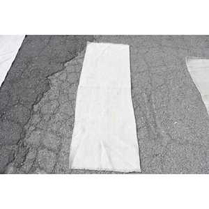 Tapis turc vintage 1,8x5,6 pi (54x171 cm), tapis blanc avec bordure jaune - Product Image 1