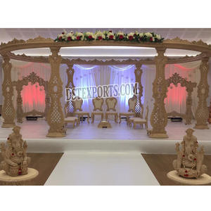 Mandap de Madera con Temática de Raj Mahal para Bodas, Mandap de Madera para Eventos de Boda de Ensueño, Mandap de Madera Marwari para Bodas en Interiores, Mandap de Madera Shahi en Londres - Product Image 1