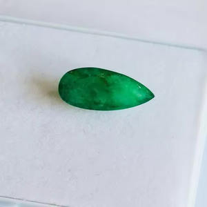 Piedra preciosa Esmeralda Piedra natural Corte de pera Origen zambiano buena calidad con excelente brillo y bonito color verde utilizado en joyería - Product Image 2