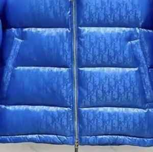 Chaqueta acolchada de invierno para hombre personalizada de Lulusen, técnica teñida lisa con patrón de leopardo de alta calidad - Product Image 4