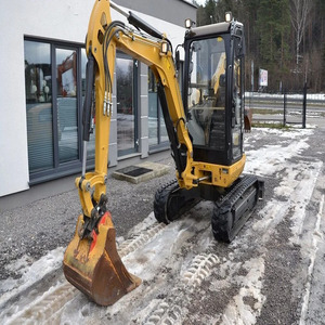 Mini-excavatrice Caterpillar 302.7D CR de 2,67 tonnes avec 3 godets, excavatrice hydraulique compacte à rayon de braquage réduit, à vendre - Product Image 1