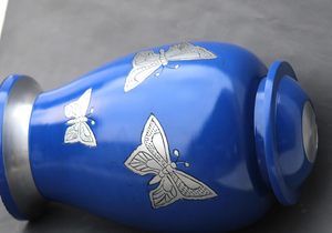 Urna de cremación de mariposa para cenizas, urna hecha a mano para adultos para cenizas de mascotas, contenedor de entierro para restos humanos, urna funeraria conmemorativa - Product Image 6