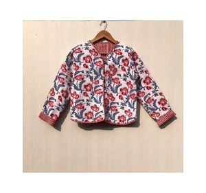 Chaqueta acolchada de estilo bohemio con estampado de bloques de algodón para mujer, abrigo transpirable hecho a mano con botón más cerca para regalos de vacaciones - Product Image 1