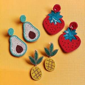 Boucles d'oreilles brodées cadeau pour elle - Product Image 3