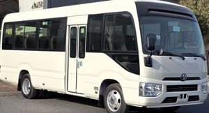 Autobús TOYOTA COASTER DIÉSEL 4.0 AUTO DOOR, 30 plazas, 4.2L Gasolina, Volante a la Izquierda/Derecha, Opciones de Combustible Gasolina, en Venta - Product Image 2