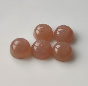 Vente en gros de cabochon de pierre de lune pêche naturelle de qualité supérieure 3mm-20mm à dos plat pierres précieuses en vrac pour la fabrication de bijoux - Product Image 5