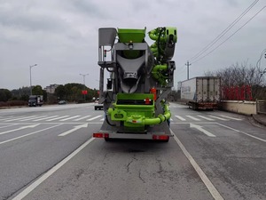 Nuevo camión bomba y hormigonera ISUZU GIGA 8x4 a la venta - Product Image 6