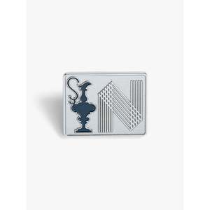 Épinglette de sécurité en émail bleu America's Cup 38, technique durable - Product Image 1