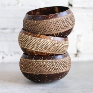 Cuencos de comedor de cáscara de coco hechos a mano sin pulir ásperos naturales y ecológicos exportados de Vietnam - Product Image 1