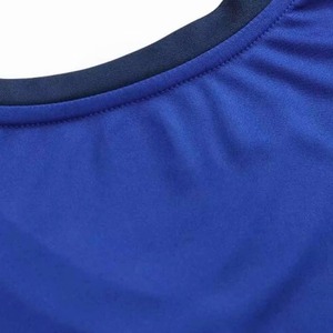 ชุดฟุตบอลคุณภาพพรีเมียม ปรับแต่งได้เต็มที่ พิมพ์ลายด้วยความร้อน โพลีเอสเตอร์ 100% ป้องกันแบคทีเรีย ระบายอากาศได้ดี สำหรับทีมที่กำหนดเอง - Product Image 5