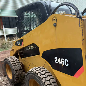 Chargeuse compacte sur pneus CAT246C, moteur diesel, haute performance, mini-chargeuse neuve ou d'occasion - Product Image 1