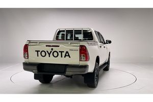 Voiture d'occasion de qualité et abordable, Toyota Hilux 2021, conduite à droite - Product Image 3