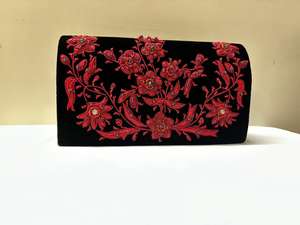 Pochette résistante à l'eau en polyester pour femme fabriquée en velours noir sac à main léger pour femme avec perles Lapis Lazuli - Product Image 5