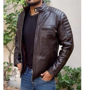 Veste en cuir de vachette Vintage classique pour hommes fabriquée avec une fermeture à glissière à texture robuste et un appel de conception Streetwear intemporel - Product Image 1