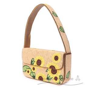 Borsa da donna a forma di girasole firmata firmata | Borsa di dichiarazione ricamata a mano artigianale - Product Image 3