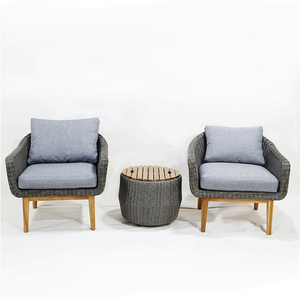 Artex Dong Thap-Juego de café para exteriores, mesa redonda de 3 piezas con tapa de madera de acacia y sillas de mimbre con cojines - Product Image 4