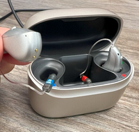Nouveaux appareils auditifs rechargeables Phonak Audeo Infinio I90 Sphere Premium Mini RIC AI lancés en 2026 (2 appareils auditifs, 1 chargeur)