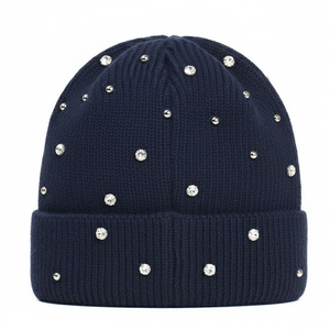Bonnets en tricot jacquard de haute qualité, style 2025, confortables, chauds pour l'hiver, avec strass, en vente - Product Image 2