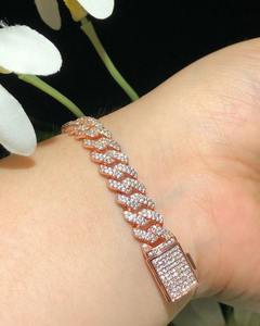 สร้อยข้อมือแบบ Cuban Link ประดับเพชรโมอิสซาไนต์ ชุบโรเดียม เครื่องประดับฮิปฮอปสุดหรูสำหรับผู้หญิง - Product Image 2