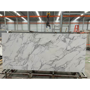 Dalles de pierre frittée blanches grand format, prix de gros usine, parfaites pour les revêtements de sol de villas, comptoirs, escaliers et panneaux muraux - Product Image 1