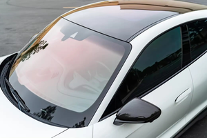 Turbo S 2024 d'occasion en excellent état, 250-300 ch, double moteur, transmission intégrale, sièges en cuir, faible kilométrage (75 001-100 000 km), très bien équipé - Product Image 2