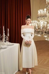 เดรสเปิดไหล่บานเหมาะสำหรับงานปาร์ตี้หรูหราและหรูหราคุณภาพสูงผลิตในเวียดนามมีจำหน่าย - Product Image 4