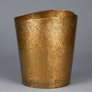 Cubo de basura de metal CrownEdge con acabado de estilo industrial o baño de cocina para el hogar, restaurante, para gestión de basura de papel usado - Product Image 2