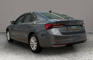 UTILISÉE LHD/RHD 2024 SKODA OCTAVIA 2.0TDI SE TECHNOLOGY - Product Image 2