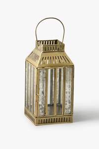 Centro de mesa de linterna de latón para decoración de mesa de comedor perfecto para cenas románticas con velas en ambientes íntimos acogedores - Product Image 3