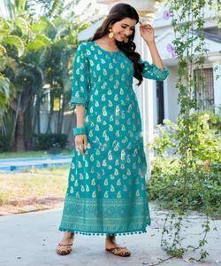 Fancy Regular manga nueva llegada último diseñador estilo Bollywood paquete cuello Kurti Re Color para mujer india en Ropa Étnica - Product Image 5