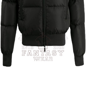 Chaqueta Acolchada Impermeable y Cortavientos de Gran Tamaño, Negra, Personalizada, Holgada, con Forro Cálido y Acolchado - Product Image 4