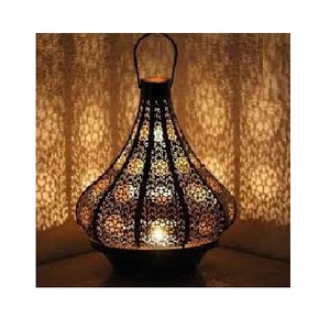 Linternas elegantes decorativas para el hogar Linternas con acabado dorado Restaurantes y proveedores de festivales de Navidad por India - Product Image 2