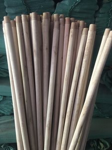 Manche de balai fabriqué en bois d'eucalyptus magnolia du Vietnam, manche de balai de haute qualité - Product Image 5