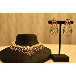 Collier de diamants exquis de la reine Maharani Gayatri Devi - Product Image 1