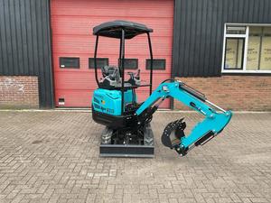 Livraison gratuite  KV15 Mini-excavatrice de 1,5 tonne |   12 HP Diesel |   Profondeur de creusement de 1,65 m |   Rotation à 360° |   Largeur de 920 mm |   Seau de 400 mm - Product Image 6