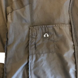 Chaqueta Cortavientos Impermeable Elegante y Formal para Hombre, Unisex, de Poliéster Softshell, con Opciones de Color y Talla Personalizables - Product Image 5