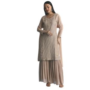 Juego de tejido dorado Kurta Sharara con cuentas y lentejuelas para recepciones de boda al por mayor eventos nupciales y festivos Premium personalizados - Product Image 4