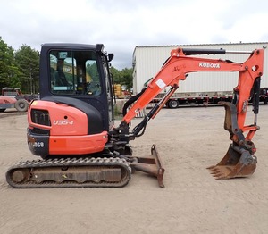 Mini-excavatrice Kubota U35-4 2019 - 3,5 tonnes - 24,8 CV Diesel - Rotation zéro - Équipement de construction compact - Product Image 1