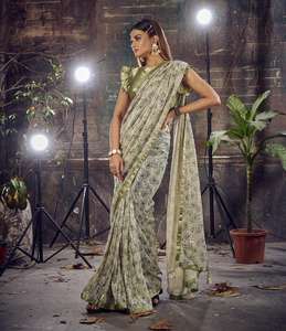 Saree Fabzone para mujer con hermoso bordado secuenciado y borde de encaje satinado ropa india y pakistaní - Product Image 4