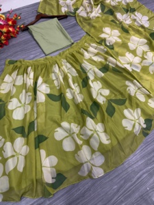 Hermosa última ropa de fiesta Lehenga con hermoso estampado floral - Product Image 3