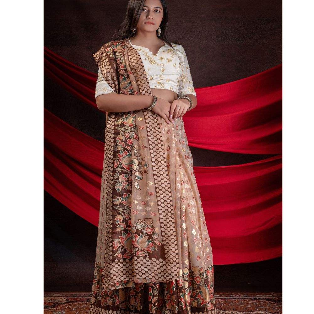 สีน้ำตาล