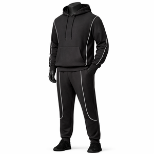 Conjunto Deportivo Personalizado en Negro |   Sudadera con Capucha y Pantalones Deportivos de Poliéster y Algodón |   Chándal Deportivo Unisex OEM ODM - Product Image 3