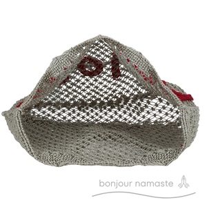 Borsa da spiaggia fatta a mano all'uncinetto di iuta da donna con ricamo in lana Amour | Orecchini natalizi gratuiti con ogni Tote! - Product Image 4