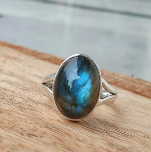 แหวนวันเกิดสีเงิน925แฮนด์เมดประดับด้วยพลอยลาบราดอไรต์ธรรมชาติสำหรับงานเลี้ยงครบรอบของขวัญขายส่ง - Product Image 2