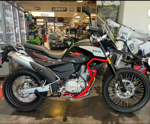 Motocicleta de Alto Rendimiento Super Dual X 600 NUEVA, 100% Auténtica - Lista para Enviar - Product Image 1