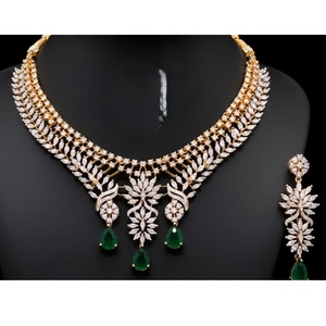 Exclusivo conjunto de collar con aspecto de piedras AD con acabado dorado y blanco a la moda con pendientes para mujer, colección de ropa para fiestas de boda - Product Image 1