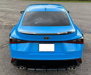 LISTO PARA ENVIAR SUV de Lujo V8 de Alto Rendimiento Usado 2024, Versión Deportiva Premium de 4 Puertas y 7 Asientos con Transmisión Automática - Product Image 2