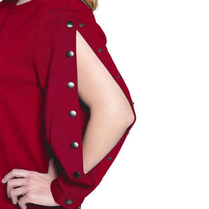 Chemise de chimio à manches longues pour hommes et femmes avec accès facile au port de poitrine rend les vêtements d'hôpital confortables pour patients de chimio parfaits - Product Image 5